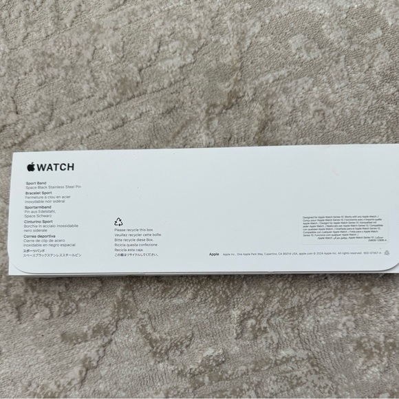 NWT Apple Watch Sport Band l Space Black l M/L - Picture 2 of 3